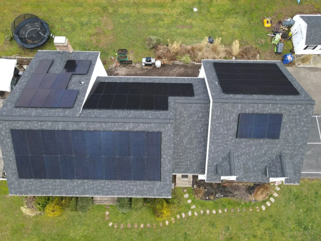 New roof and solar installation in Middlefield, Connecticut